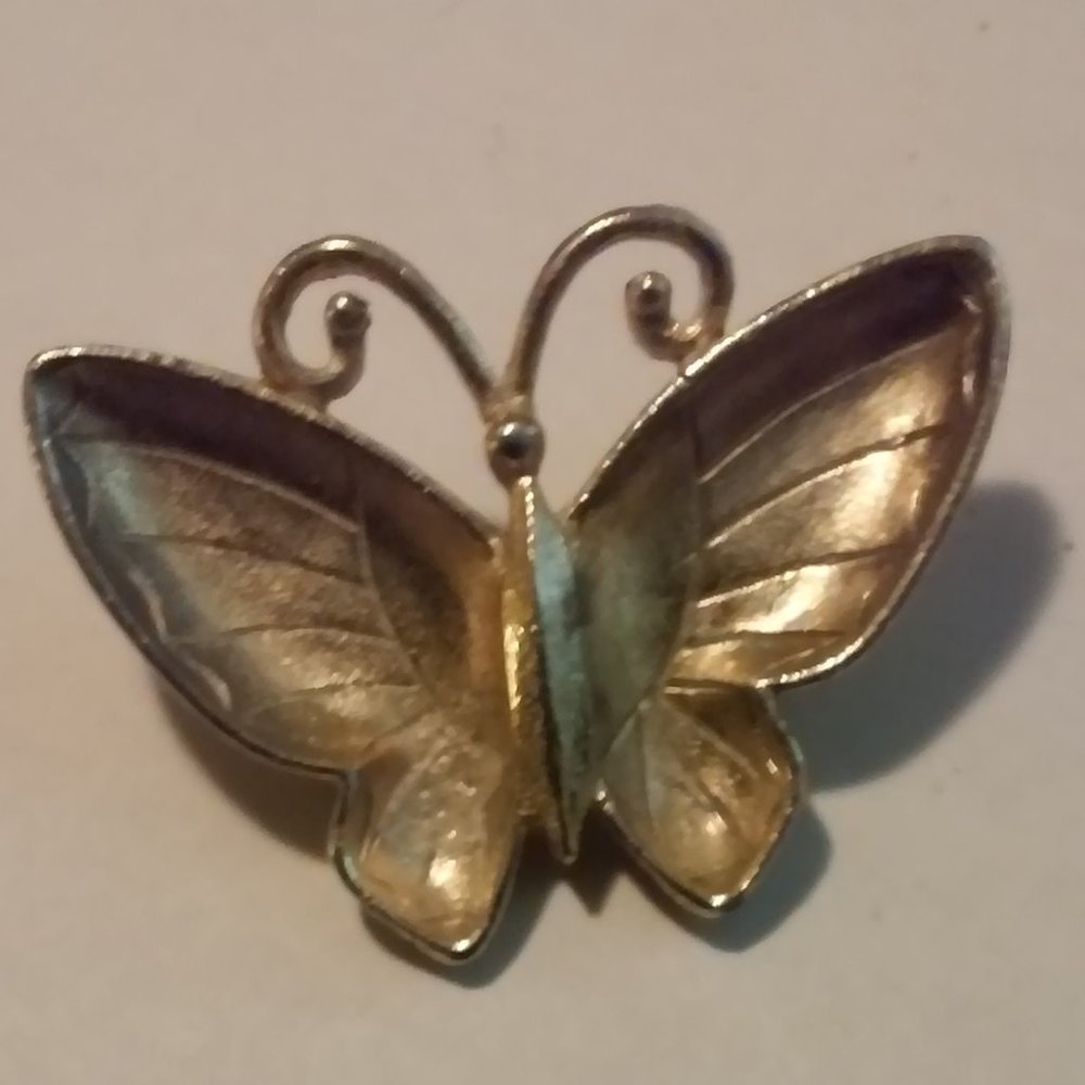 Brooch Pin Butterfly Muted Gold 1 1/2" x 1 1/4"
